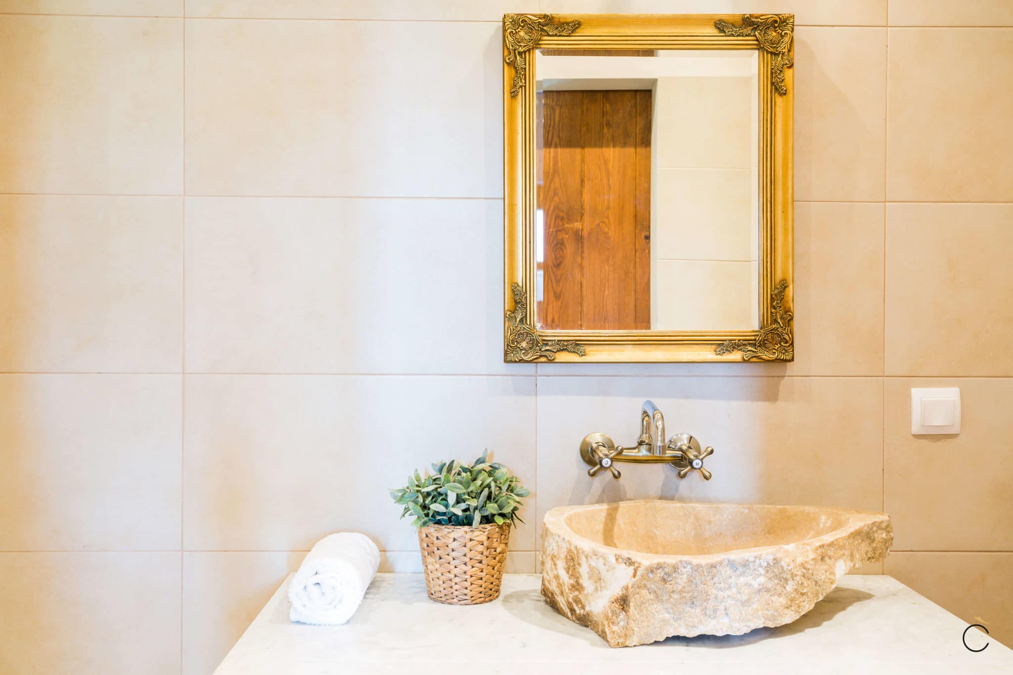 Baños modernos que mezclan elementos vintage - Baños modernos