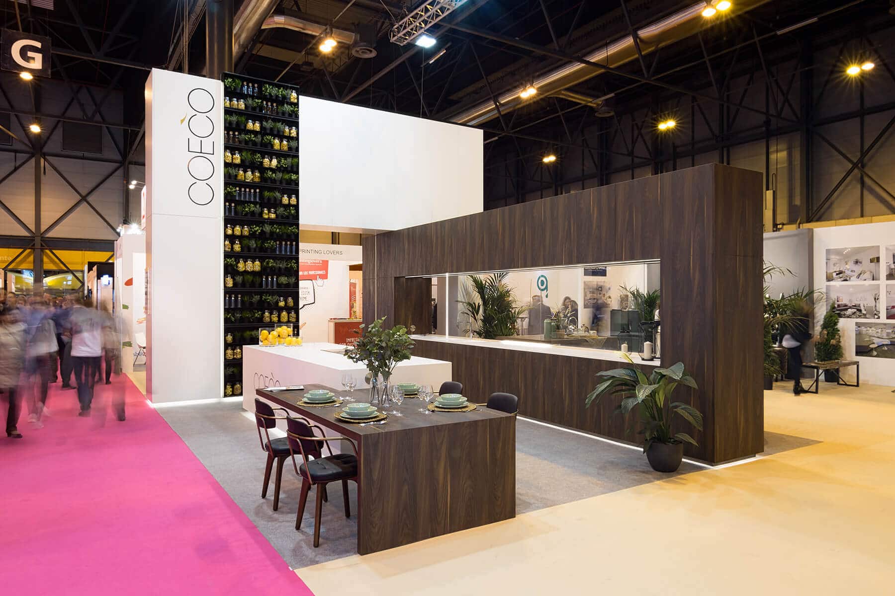 Cocina con isla stand SIMA 2018